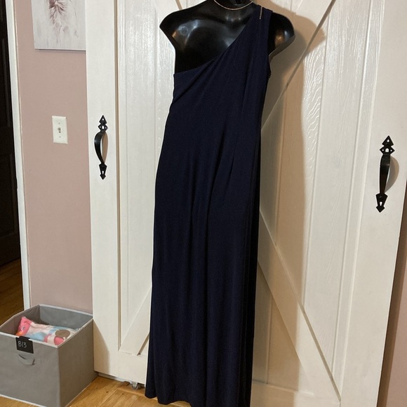 NWT Cachet Navy One Shoulder Gown Size 16 - Picture 7 of 10